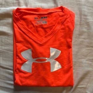 under armour athletic / work out shirt